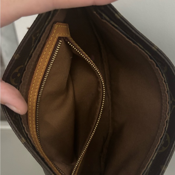 Louis Vuitton Brown Fringe Shoulder Bag - Picture 4 of 5